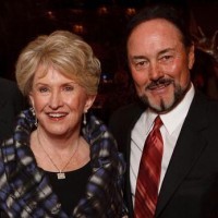 CL Mike Schmidt and Glenna Goodacre Awarded Christopher and Dana Reeves Inspiration Award